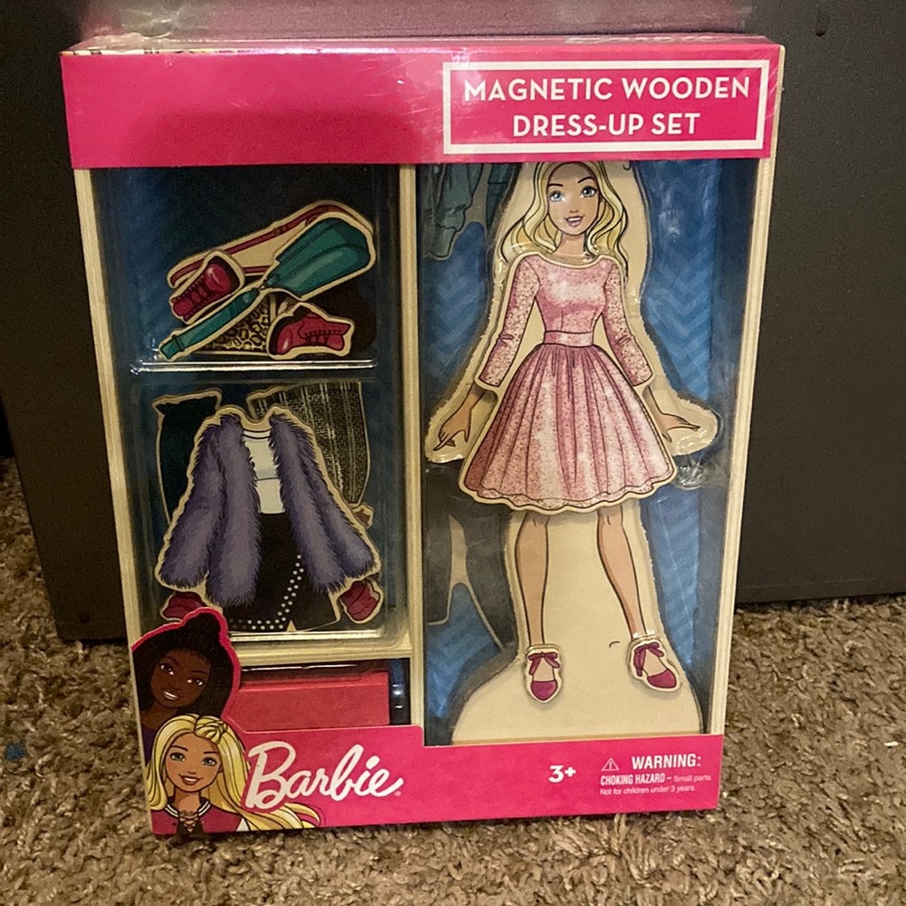 Magnetic Wooden Dress- Up Set.